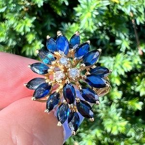 VINTAGE 14K YELLOW GOLD LARGE MULTI BLUE SAPPHIRE DIAMOND COCKTAIL CLUSTER RING